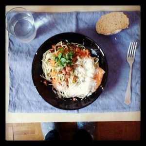 espaguettis-albahaca-tomate