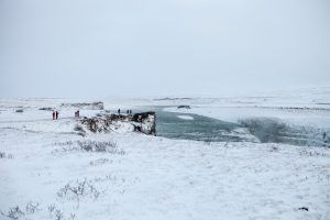 Imposible sentir más frío en la cascada Skogafoss